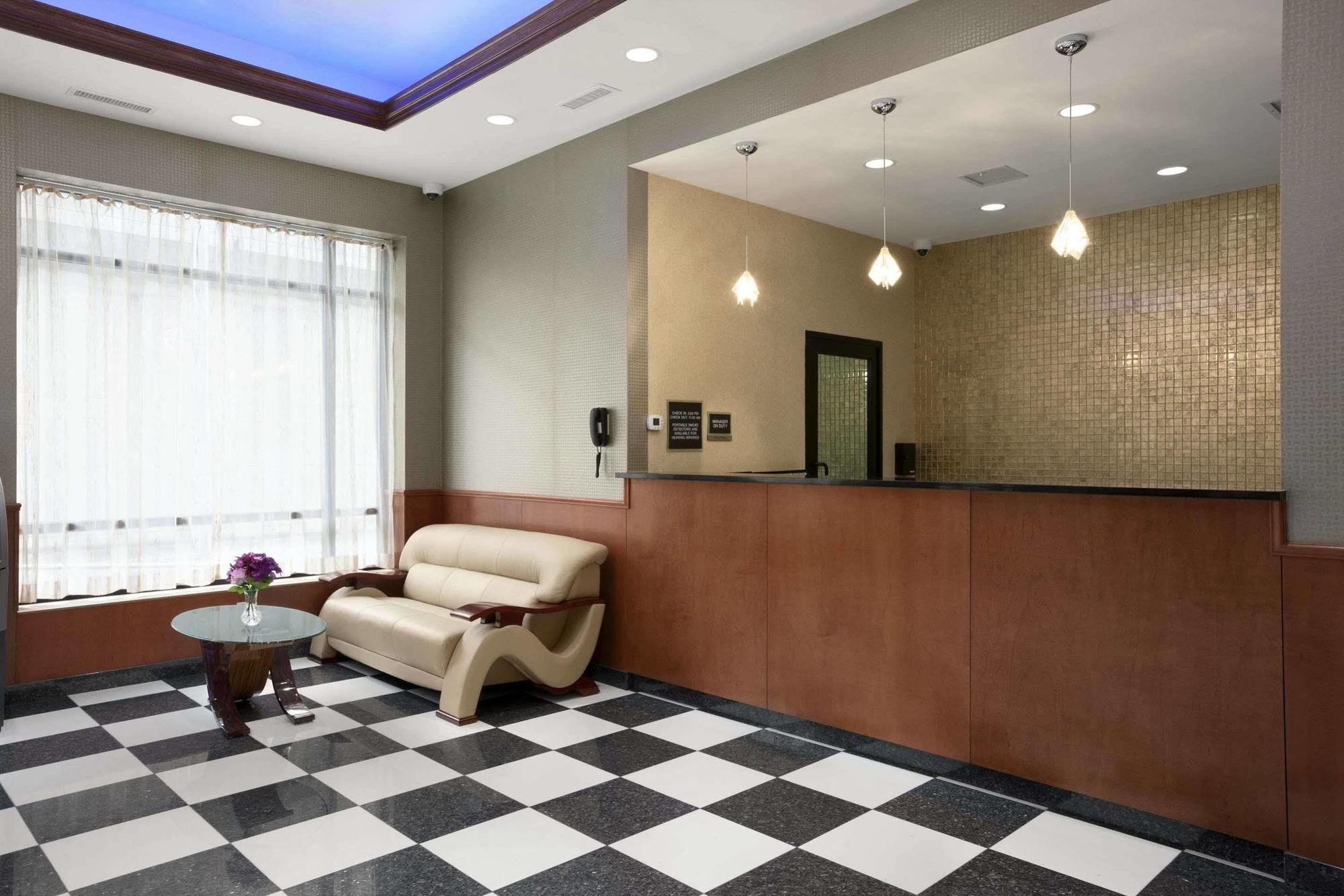 Howard Johnson By Wyndham Jamaica Ny Near Airtrain Jfk New York Exteriör bild
