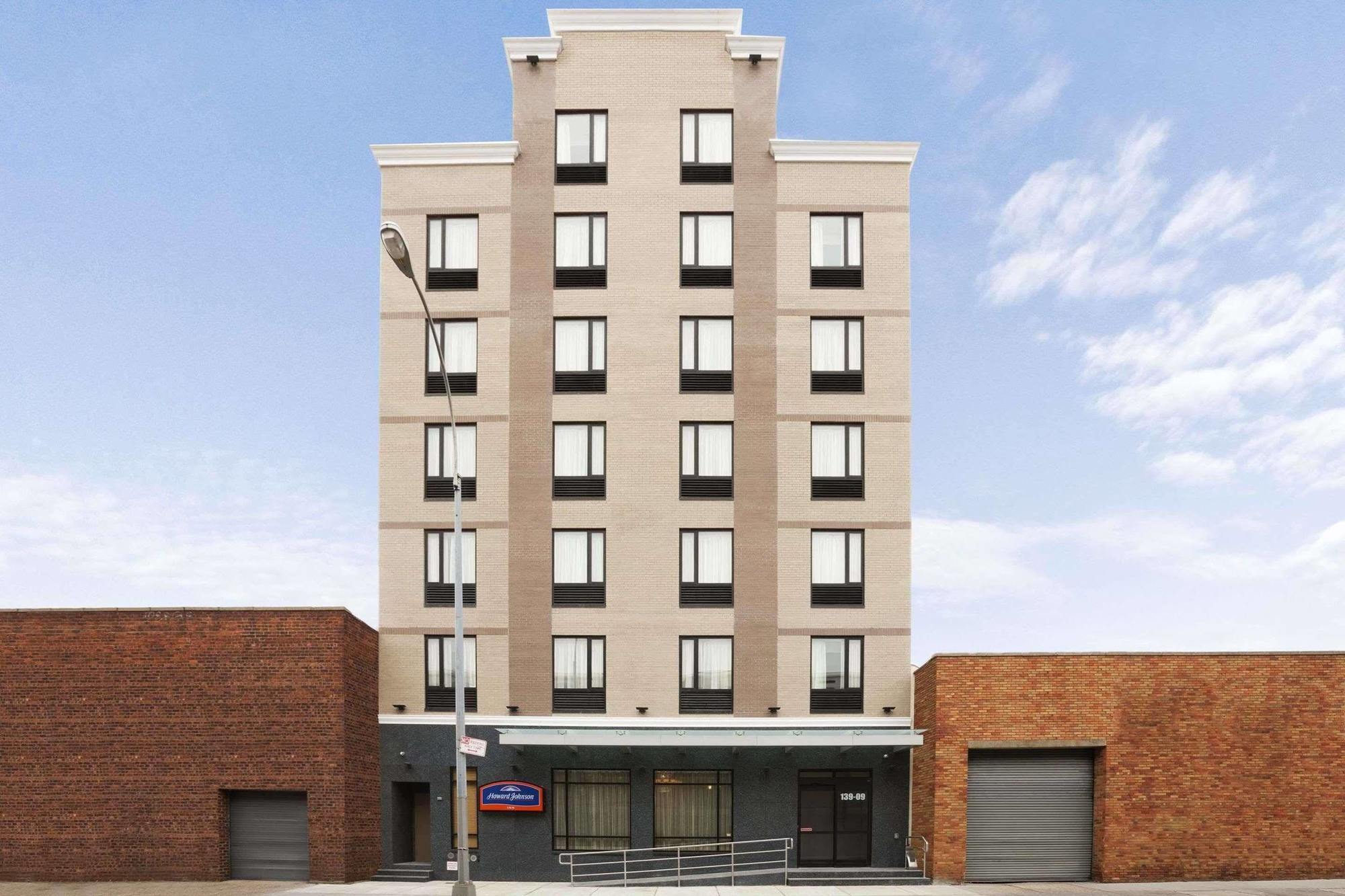 Howard Johnson By Wyndham Jamaica Ny Near Airtrain Jfk New York Exteriör bild